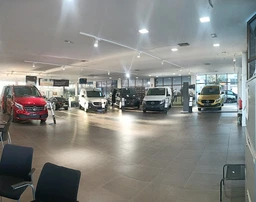 Mobility-Centro | Isla de Java | Concesionario Mercedes-Benz (Itra)