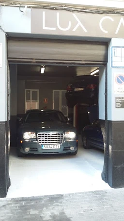 LUX CAR -Taller Especializado en Mercedes y Tesla-